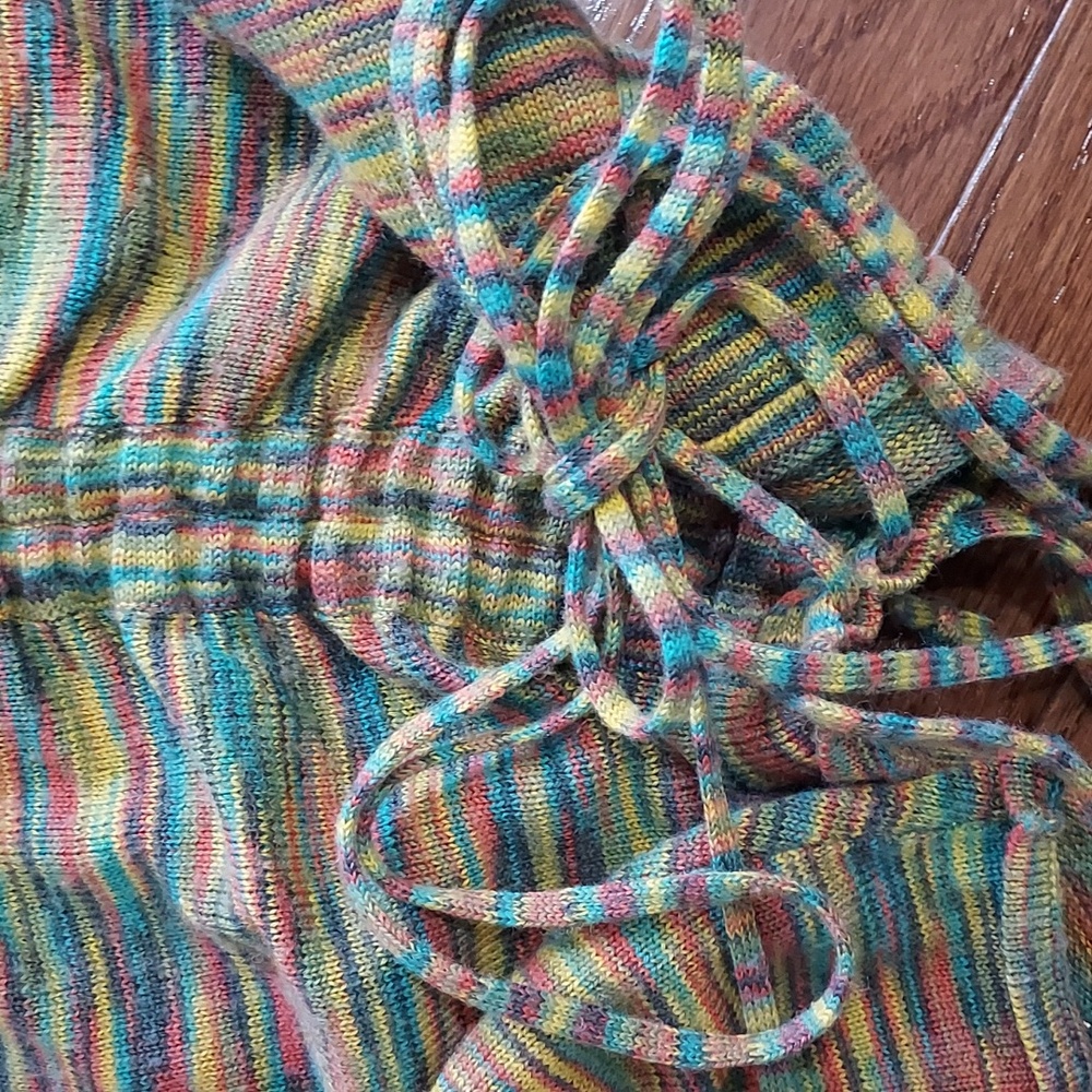 Angie Sweater - Picture 3 of 5